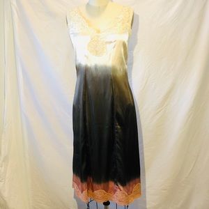 PAROSH silk stretch slip dress.